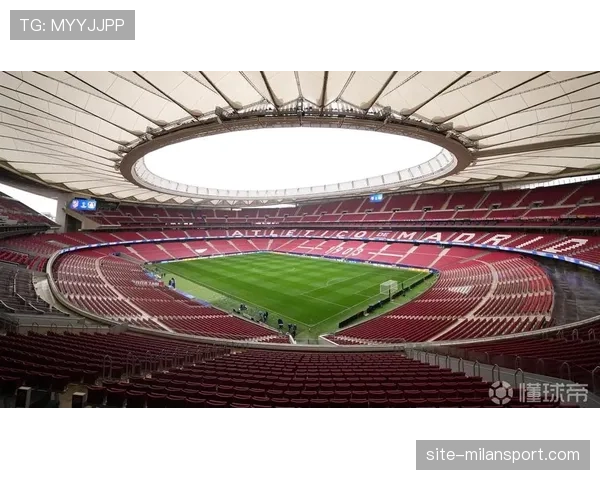 巴黎官方宣布欧冠奖杯展览计划，本轮主场多个区域参与展示